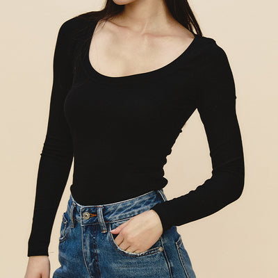 Scoop Neck Long Sleeve Top
