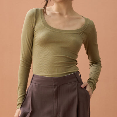 Scoop Neck Long Sleeve Top